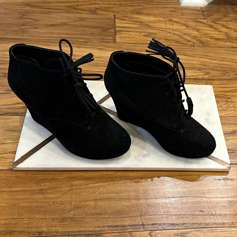 Jessica Simpson Black Lace Up Ankle Boots